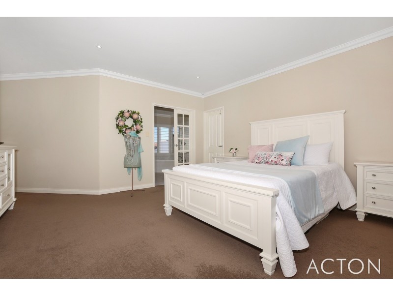48 Brindabella Crescent, Halls Head WA 6210