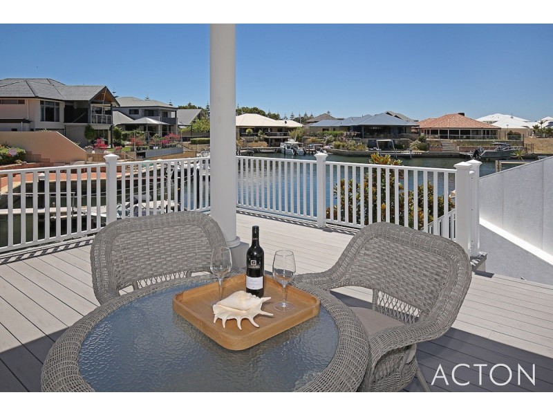 48 Brindabella Crescent, Halls Head WA 6210