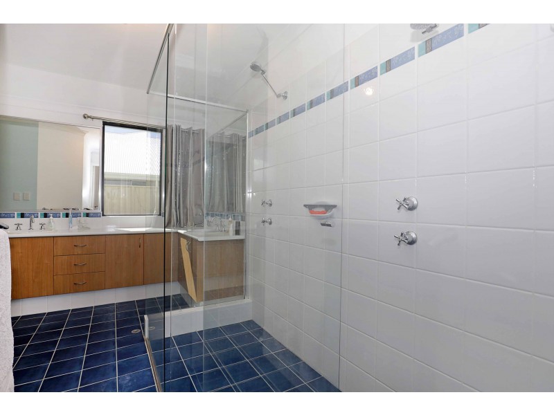 19 Bellambi Chase, Lakelands WA 6180