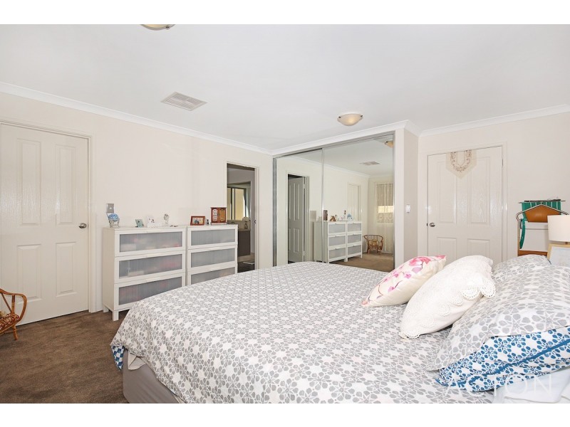 9 Bottlebrush Lane, Wannanup WA 6210