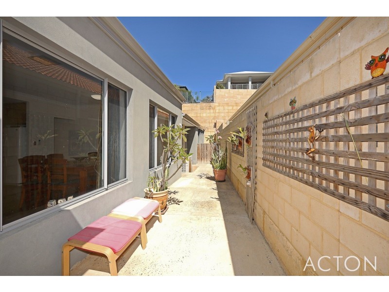 9 Bottlebrush Lane, Wannanup WA 6210