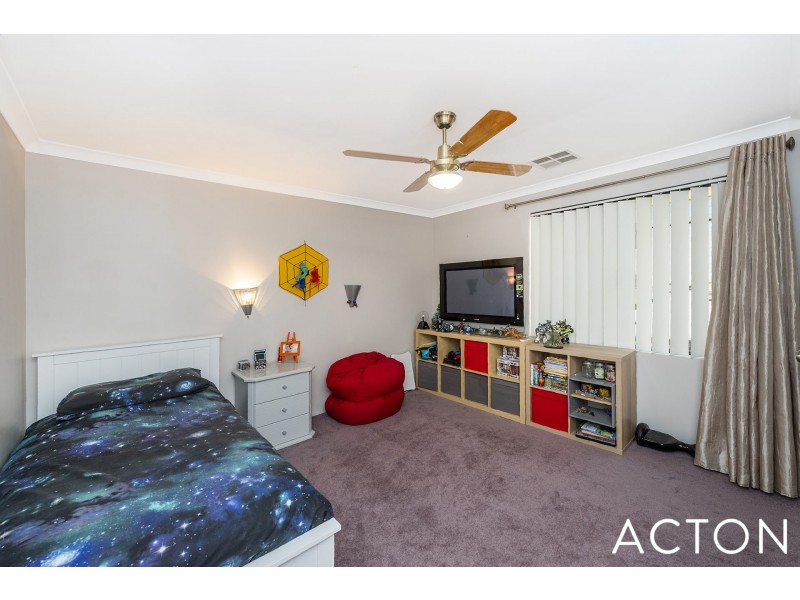 2 Maggie Way, Coodanup WA 6210