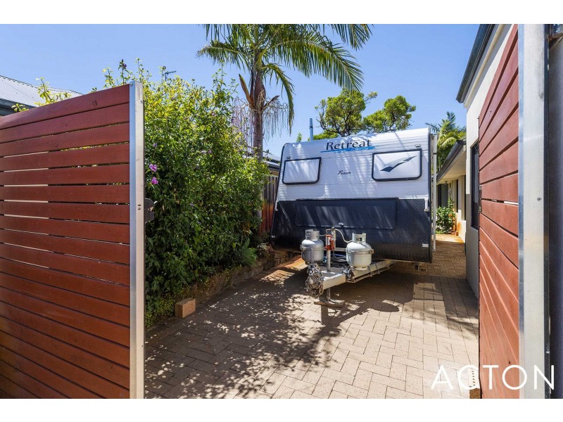 2 Maggie Way, Coodanup WA 6210