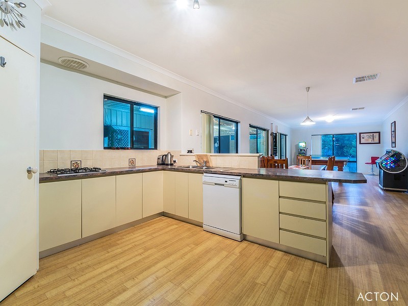 37 Tranby Avenue, Serpentine WA 6125