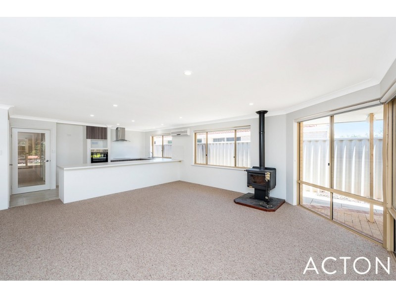 30 Willow Gardens, South Yunderup WA 6208