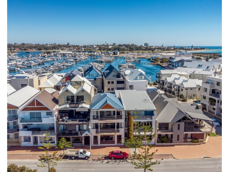 3/19 Breakwater Parade, Mandurah WA 6210