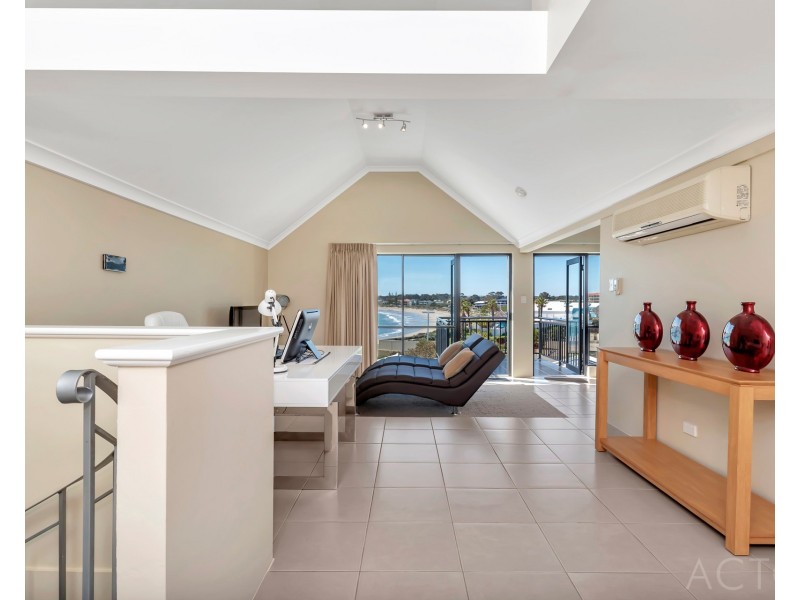 3/19 Breakwater Parade, Mandurah WA 6210