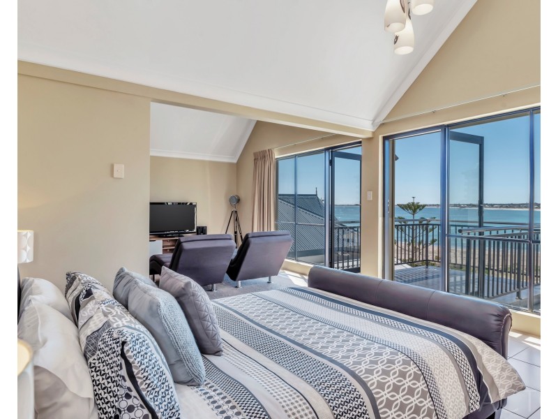 3/19 Breakwater Parade, Mandurah WA 6210