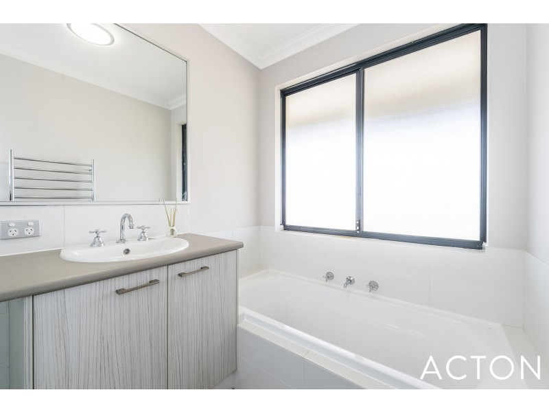1 Carnaby Drive, Dawesville WA 6211