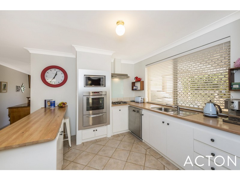 5 Briar Court, Greenfields WA 6210