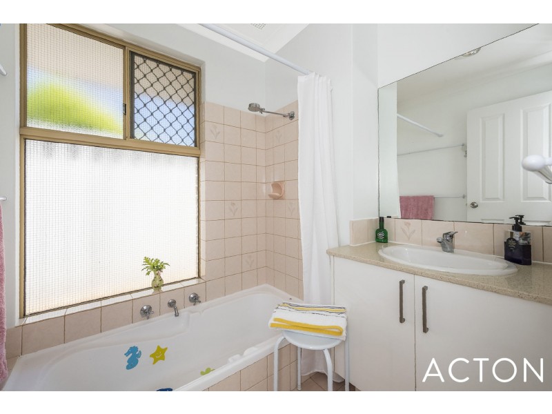 5 Briar Court, Greenfields WA 6210