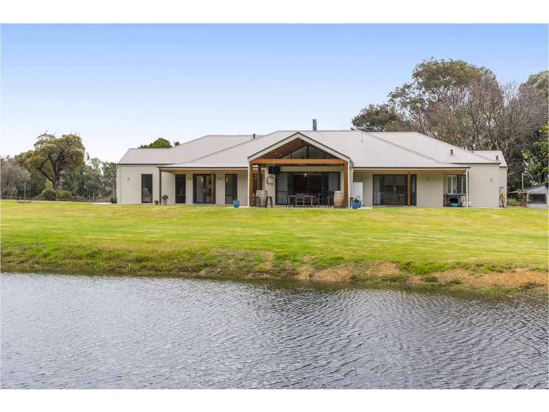 20 Chatfield Road, Serpentine WA 6125