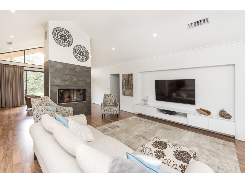 20 Chatfield Road, Serpentine WA 6125