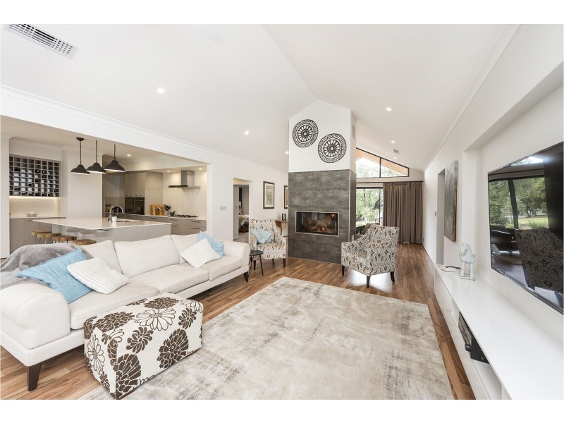 20 Chatfield Road, Serpentine WA 6125