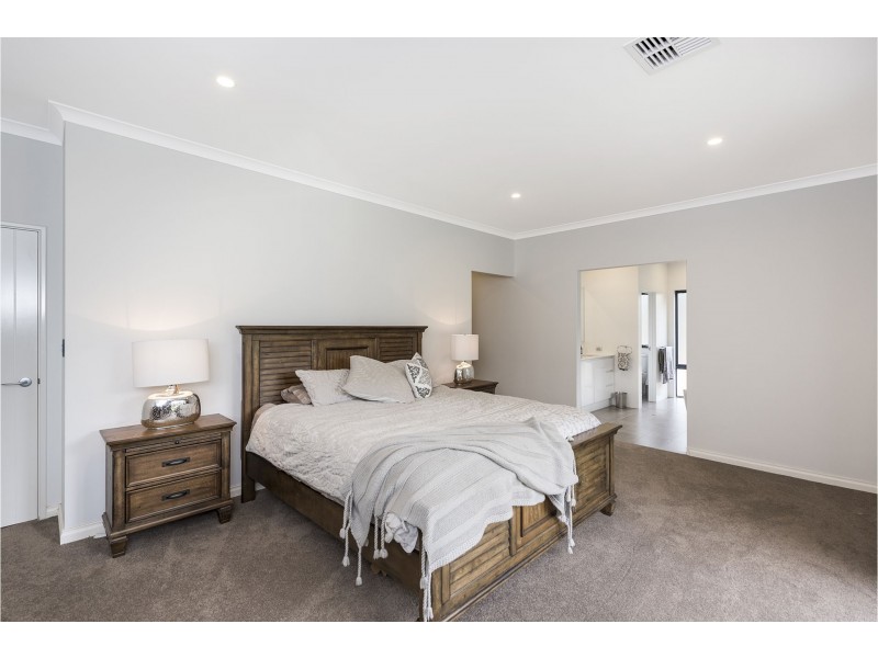 20 Chatfield Road, Serpentine WA 6125