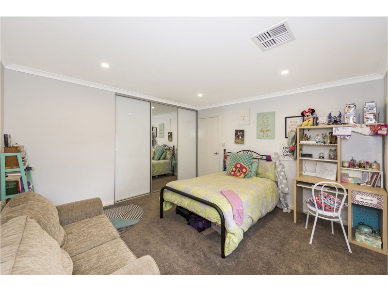 20 Chatfield Road, Serpentine WA 6125