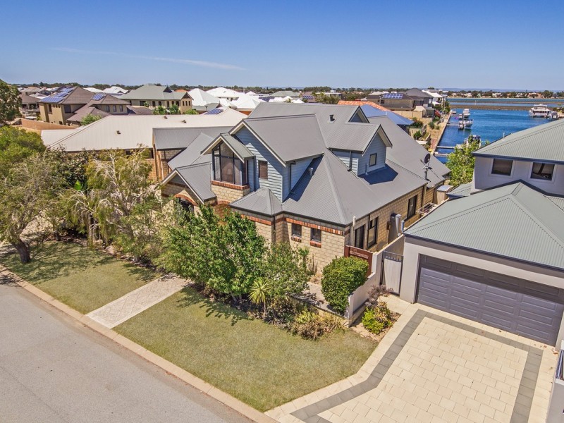 6 Fistina Ramble, Halls Head WA 6210