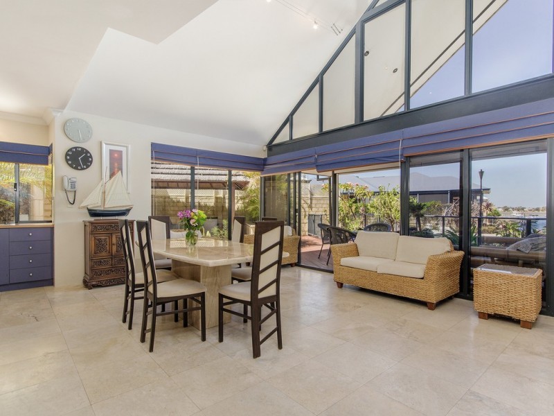 6 Fistina Ramble, Halls Head WA 6210