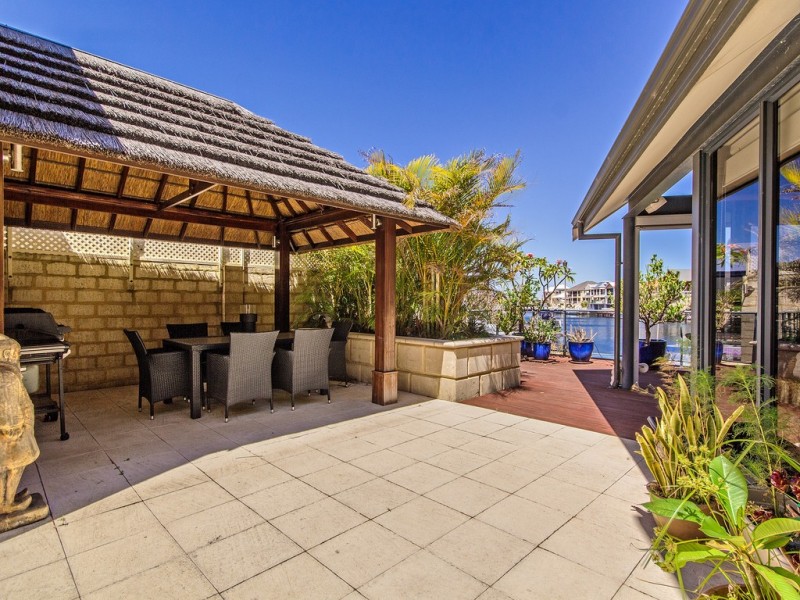 6 Fistina Ramble, Halls Head WA 6210