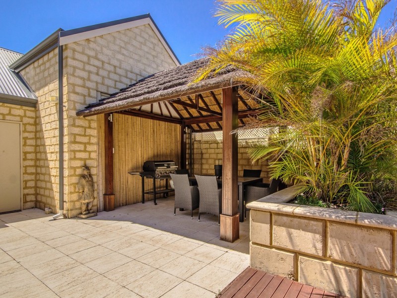 6 Fistina Ramble, Halls Head WA 6210