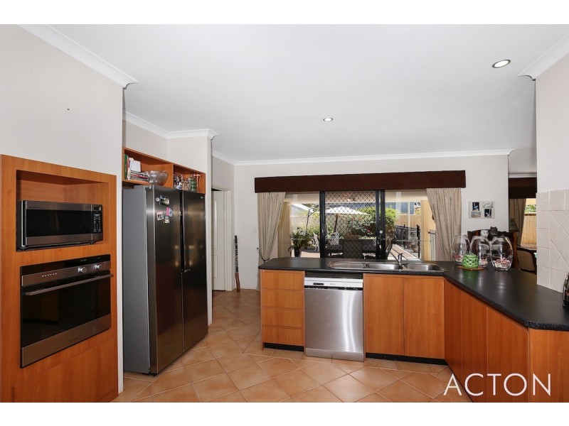 38 Pateman Place, South Yunderup WA 6208
