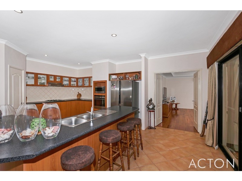 38 Pateman Place, South Yunderup WA 6208