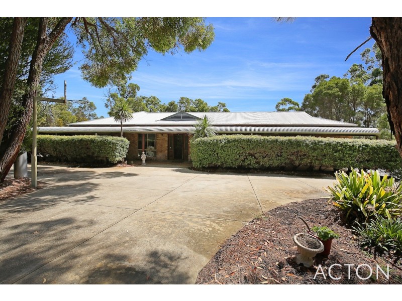 9 Marginata Road, Parklands WA 6180