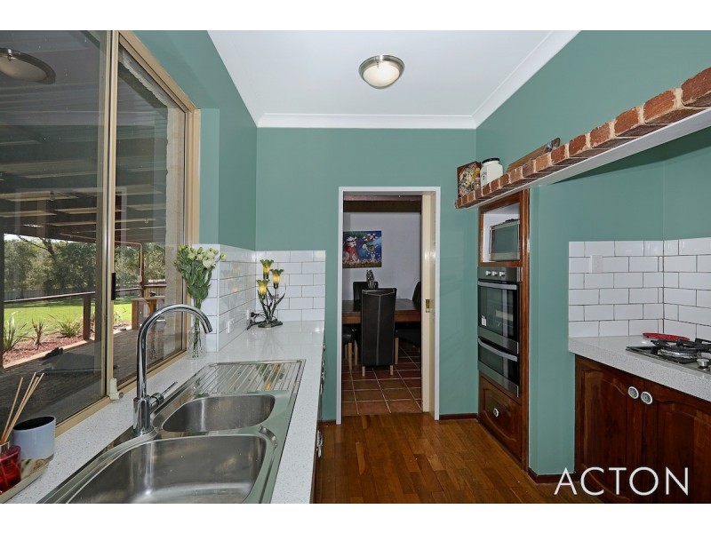 9 Marginata Road, Parklands WA 6180