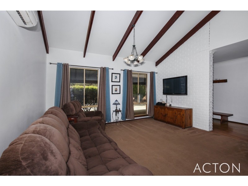 9 Marginata Road, Parklands WA 6180