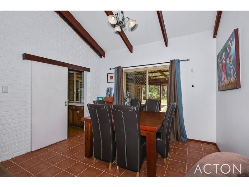 9 Marginata Road, Parklands WA 6180