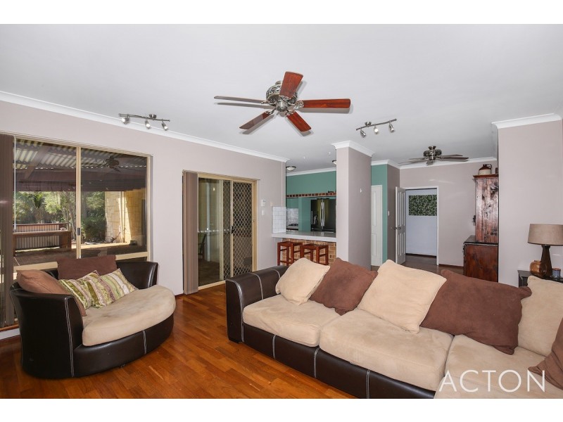 9 Marginata Road, Parklands WA 6180