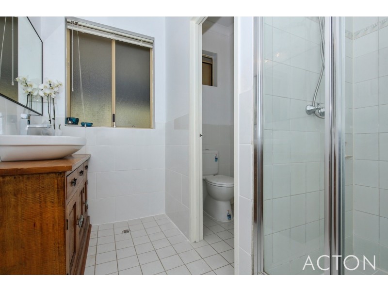 9 Marginata Road, Parklands WA 6180