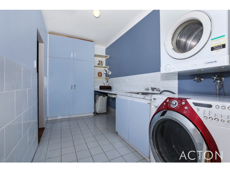 9 Marginata Road, Parklands WA 6180