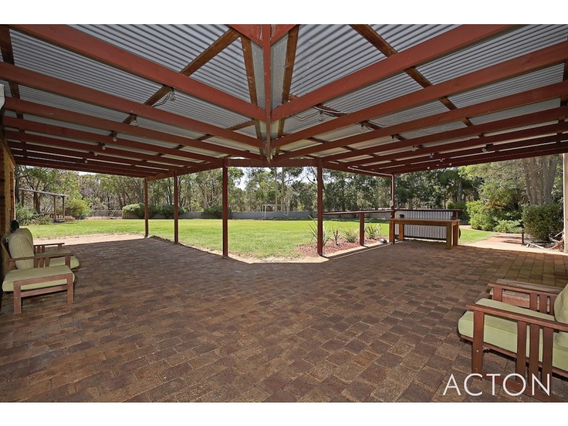 9 Marginata Road, Parklands WA 6180