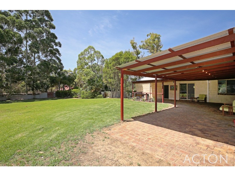 9 Marginata Road, Parklands WA 6180