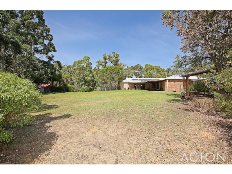 9 Marginata Road, Parklands WA 6180