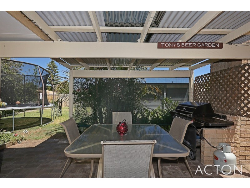 37 Murdoch Drive, Greenfields WA 6210