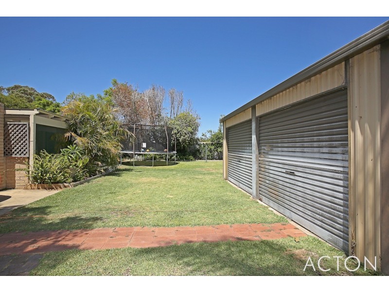 37 Murdoch Drive, Greenfields WA 6210