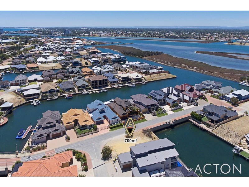 38 Ragamuffin Point, Halls Head WA 6210