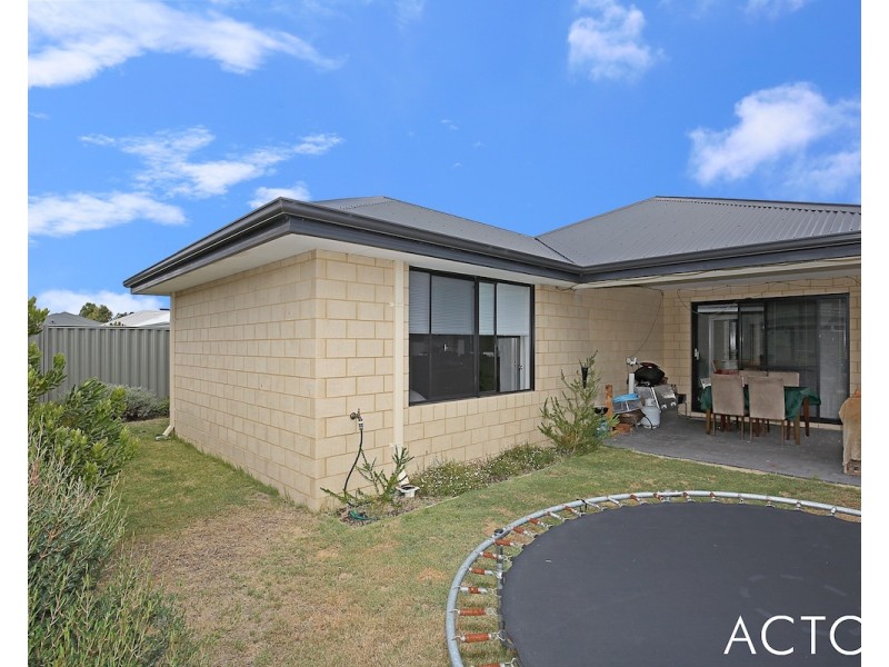 22 Barron Turn, South Yunderup WA 6208
