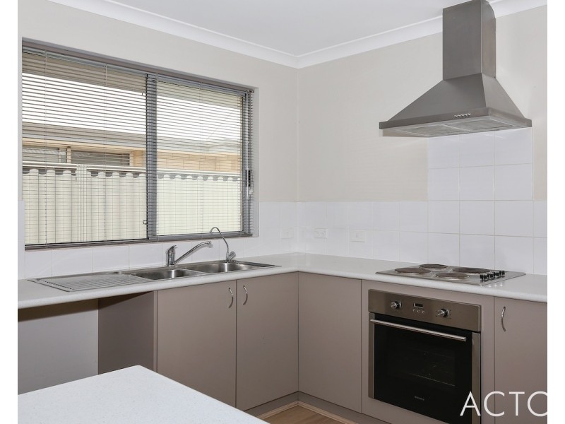 28 Barron Turn, South Yunderup WA 6208