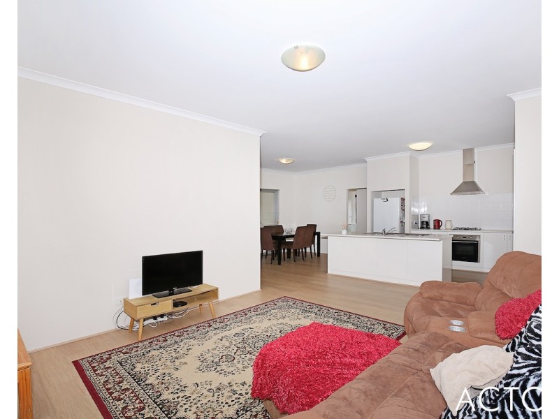 13 Cassowary Crescent, Coodanup WA 6210
