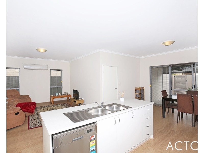 13 Cassowary Crescent, Coodanup WA 6210
