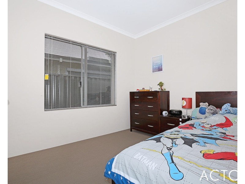 13 Cassowary Crescent, Coodanup WA 6210