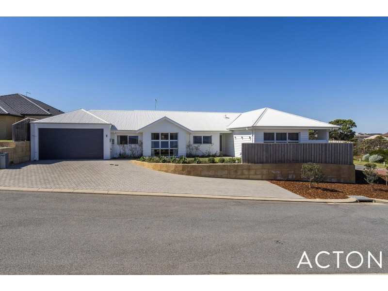 10 Vanda Pass, Halls Head WA 6210