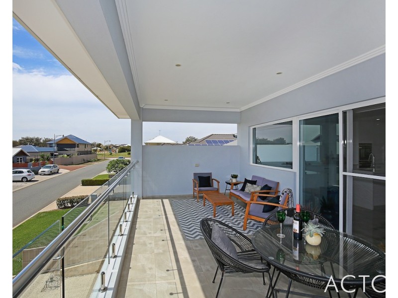 18 Abercrombie Rise, Madora Bay WA 6210