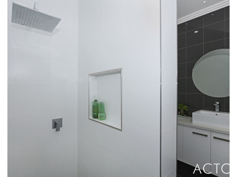 18 Abercrombie Rise, Madora Bay WA 6210