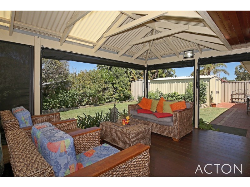 46 Paradise Circuit, Halls Head WA 6210