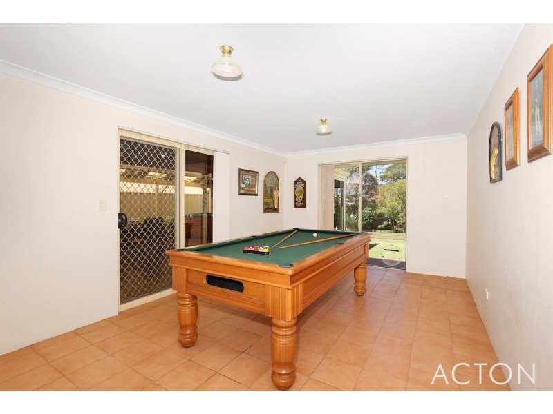 46 Paradise Circuit, Halls Head WA 6210