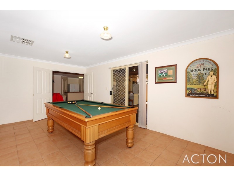 46 Paradise Circuit, Halls Head WA 6210